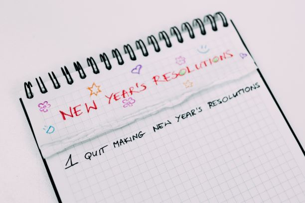 10 Realistic New Year’s Resolutions for Moms